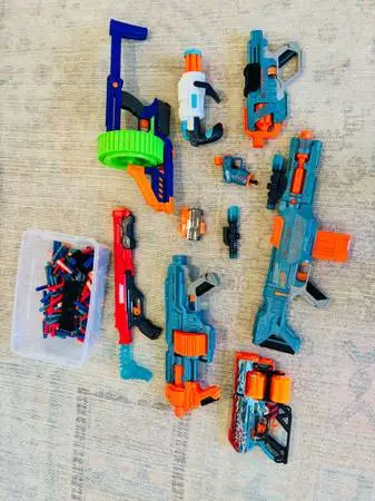 Nerf guns and bullets toys