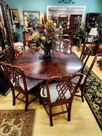 Henredon Natchez Mahogany Table with 8 Chippendale Chairs-NOW