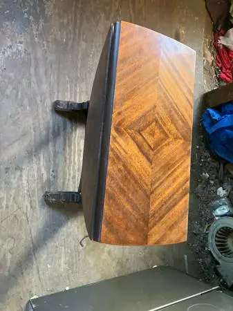 22”x 26” drop leaf end table