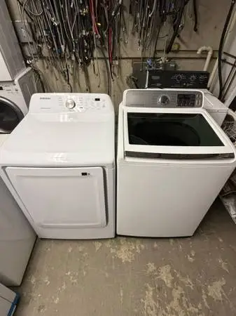 Samsung Washer & Electric Dryer Set