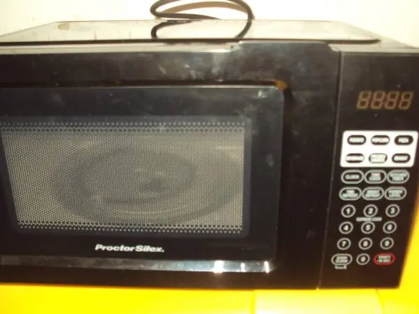 Proctor Silex Dorm Microwave