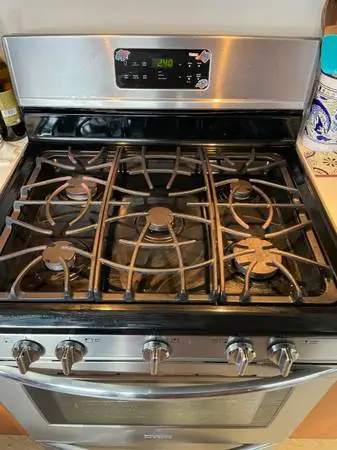 Frigidaire Gallery Gas Range - 5 burner