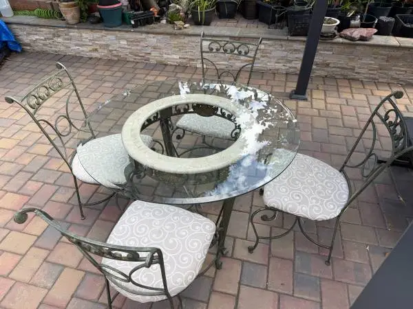 Quality Dining Table & 4 Chairs