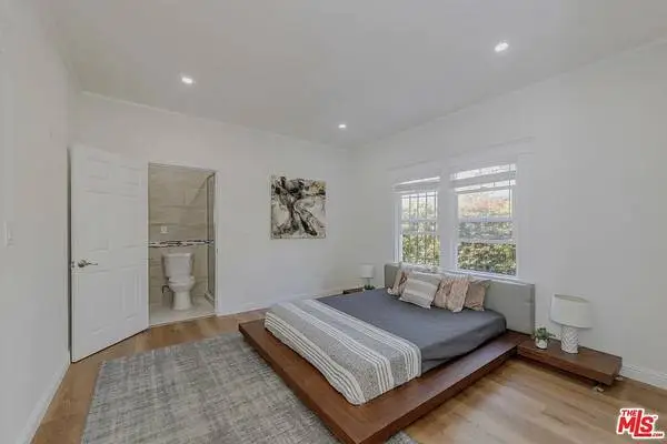 Zen Style Modloft Walnut Queen size bed