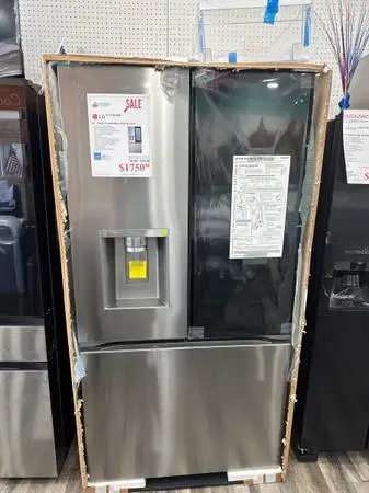 LG 36”W 30.7 cu.ft Smart French Door Refrigerator