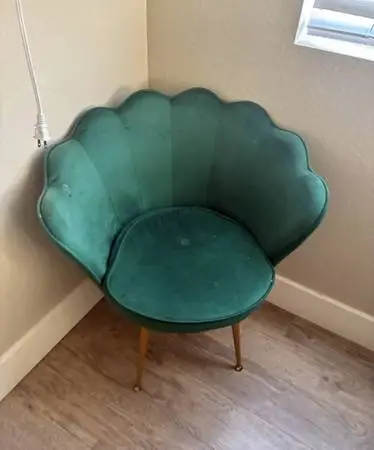 2 ACCENT CHAIRS