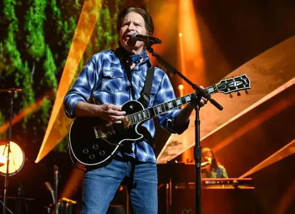 ⒌TIX ↪↩ John Fogerty↪↩ 🆂🅴🅲 Font3 & Ⓡⓞⓦ M
