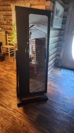 Standup Jewelry box with Mirror