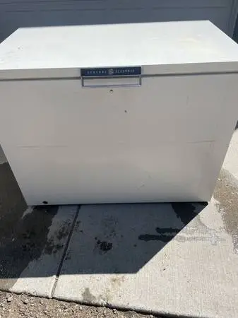 General Electric Chest Freezer