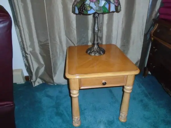 Country Pine End Table