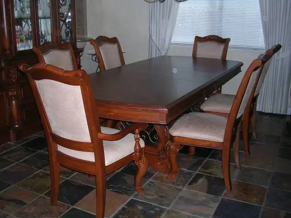 Dining Room Table & Hutch