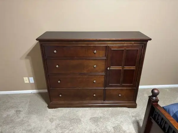 Bedroom set