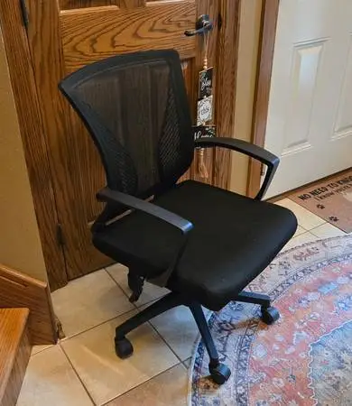Black Swivel Office Chair