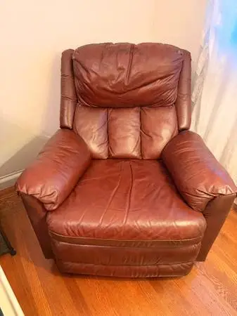 Brown Recliner Chair-  Comfortable & Sturdy, Great for Elderly Users