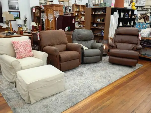 Furniture/Decor,Clothes,Tools,Books,CDs/DVDs>Red Tag Labor Day Sale