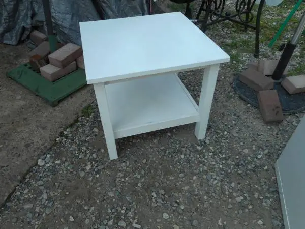 Modern White Lamp Table