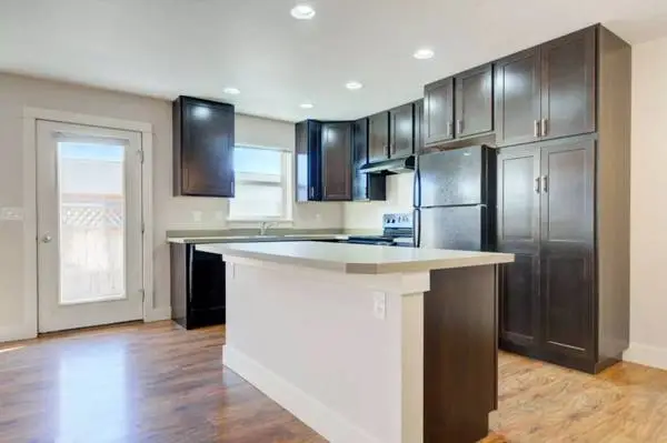 Put this 3 bed townhome on your to-see list! Youll be glad you did!