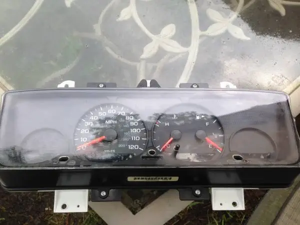 2004 Dodge Neon Instrument Cluster