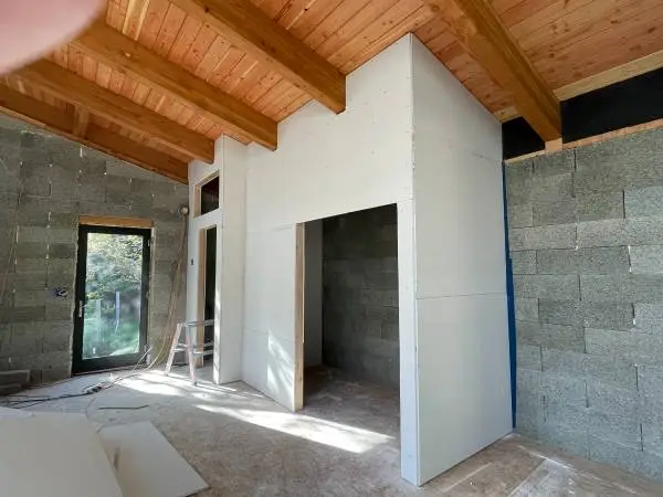 Pro Drywall Hang Service, Big Jobs, Entire Homes Or Patch Work Too