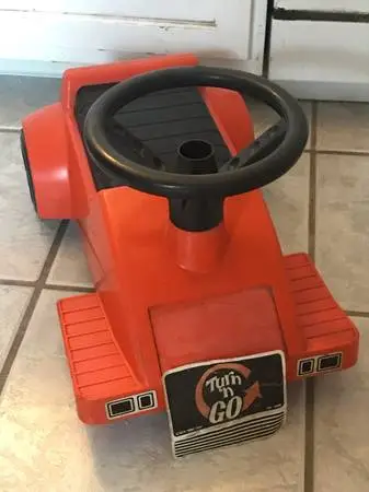 Vintage 1974 Tomy Turn’Go Riding Kids Toy USA Made Patent Pending