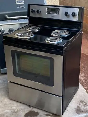 WHIRLPOOL STAINLESS ELECTRIC STOVE