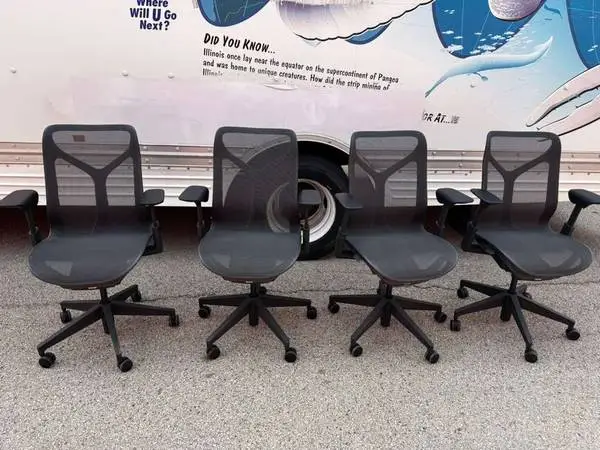MidBack Premium Cosm Office Mesh Chair Like New By Herman Miller