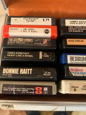 8 TRACK Tapes w/Case