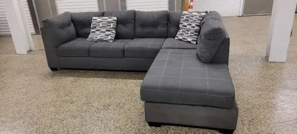 Grey Sectional (I CAN DELIVER)