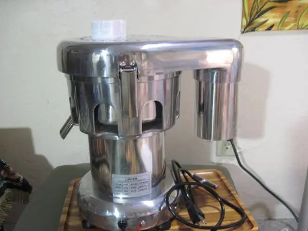 nearly new commercial stainless steel juicer