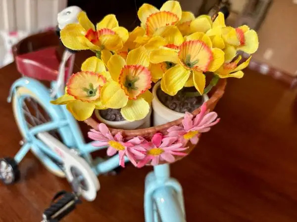 Our Generation 18” Doll Bicycle with Basket & Flowers – Excellent Condition