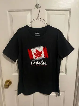 Womens Canadian Flag tshirt sz  black