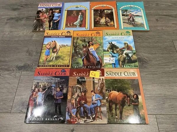 THE SADDLE CLUB by Bonnie Bryant 10 Books ~  Horse Series
