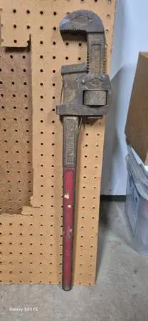 Walworth 24 Pipe Wrench (Vintage)