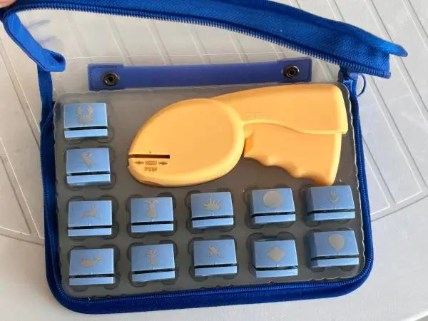 Paper Punchers Manual Die Handle, Set Of 13.