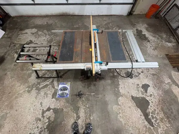 10” TABLE SAW, EXT ROLLER, NEW SPARE BLADE, ETC.