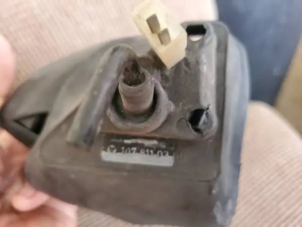 Mercedes 560 SL? Drivers side electric mirror