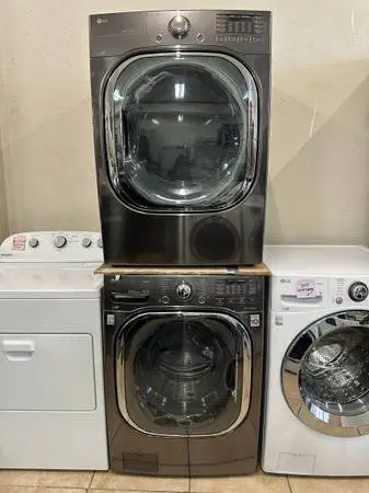 LG Front-load washer & Electric dryer set, Energy Star LIKE NEW!!