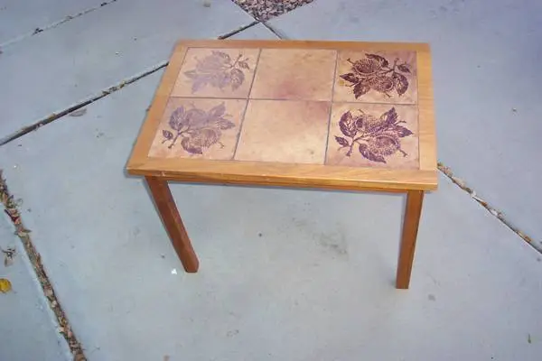 Tile chestnut pattern rectangular end table