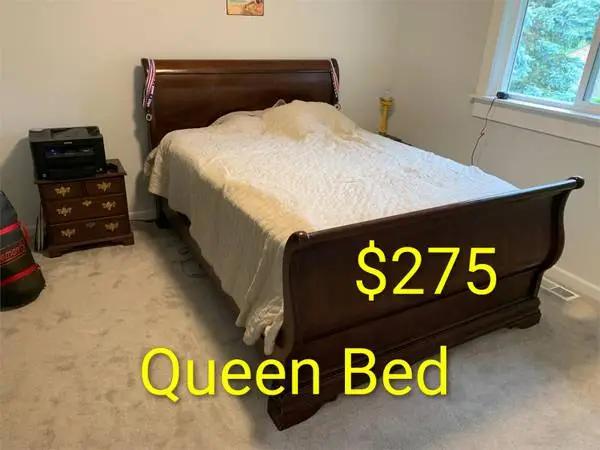 Nice Queen Bedframe and Mattress