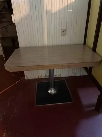 RECTANGULAR FORMICA KITCHEN TABLE ON PEDESTAL