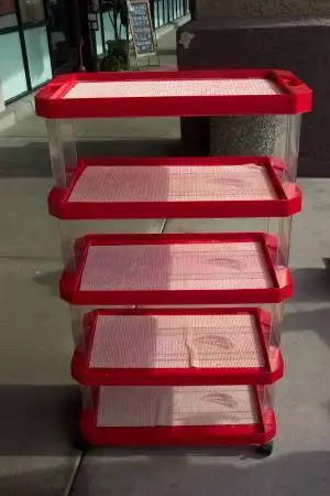5 shelf rolling display rack