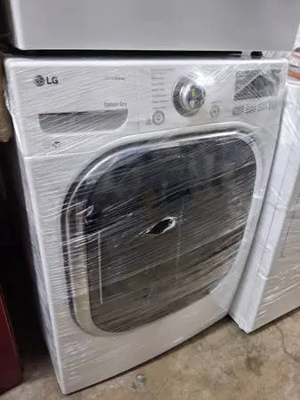 LG gas dryer  front load 4.5 cu ft square door
