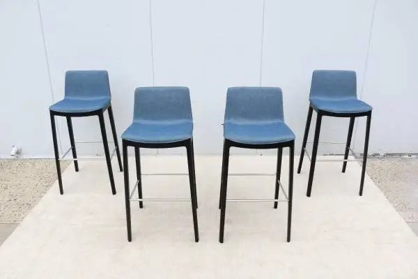 Minimalist Piergiorgio Cazzaniga for Andreu World 4 Flex Bar Stools