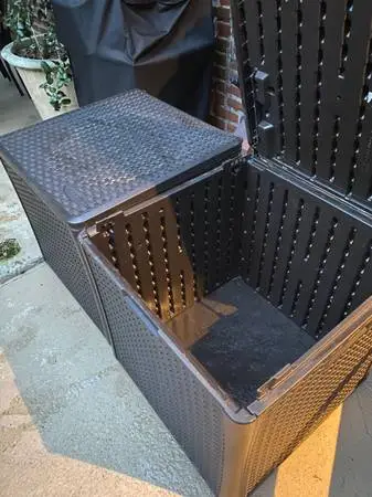 Suncast patio storage cubes - 2
