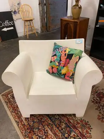 Kartell Bubble Chair by Philippe Starck