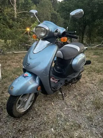 150 cc scooter