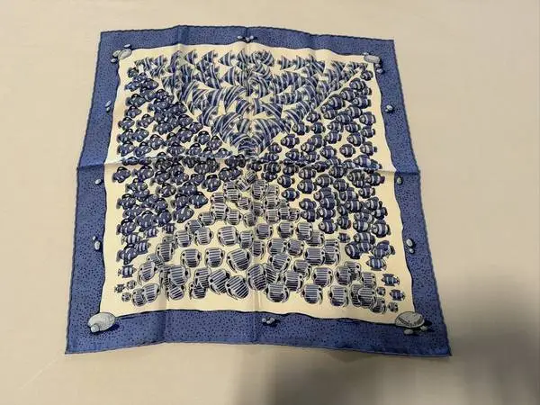 Hermes Rencontre Océane Silk Gavroche Scarf 45 CM
