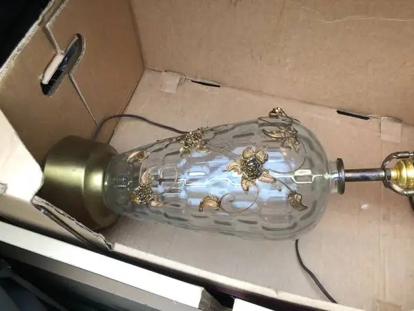 Several Table Lamps & wall lamps SEE PICS