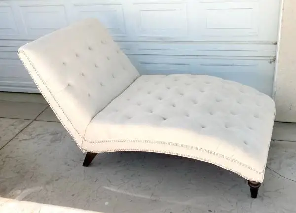 Barely used Beige Fabric Chaise Lounge -- beautiful and comfy