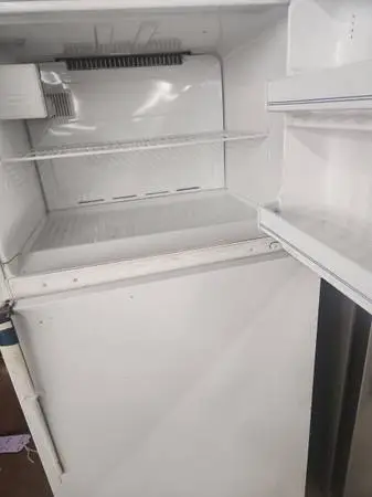 Garage refrigerator beer/pop garage fridge works perfect